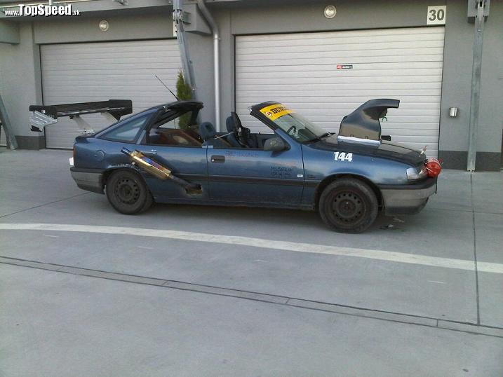 Opel-Vectra-A-tuzing.jpg