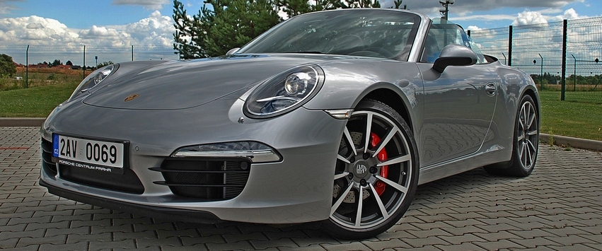 porsche 911 carrera cabrio.JPG