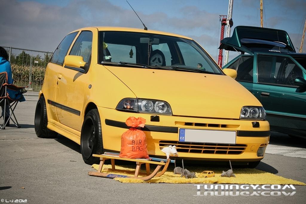 xvii-tuning-motor-party-l-j-0077bff.JPG