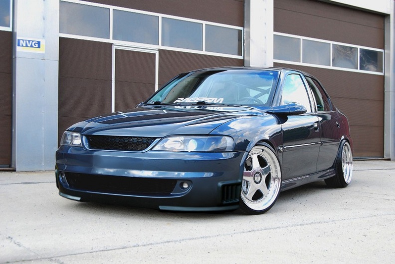 vectra z boku 2 22222 – kopie.jpg