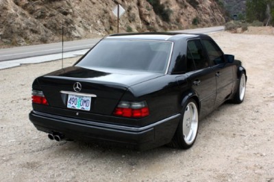 1992_Mercedes_Benz_500E_W124_For_Sale_Rear_resize.jpg