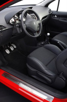 Peugeot_207_GT-3.jpg