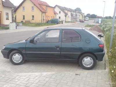 Peugeot 306