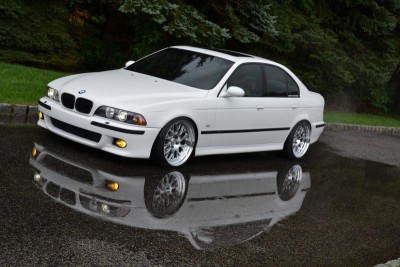 bmw-e39-m5-stance-wallpaper-6.jpg