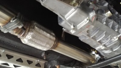 downpipe&tranny.jpg