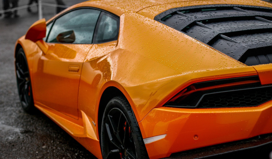 lamborghini-huracan-g85182d4b6_1280.jpg