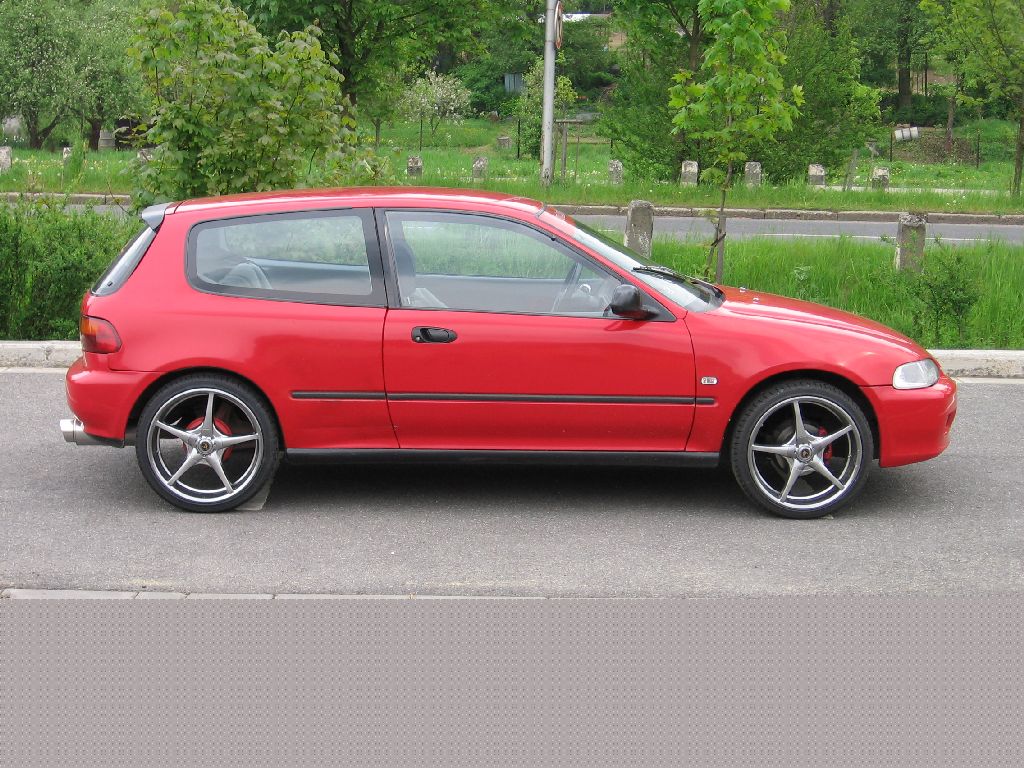 Civic2.jpg