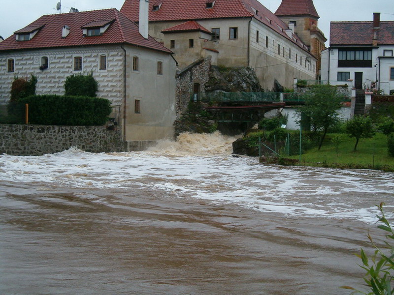 Záplavy v ČK - 2006 g.jpg