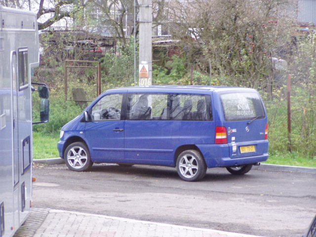 rok 2002 krabice