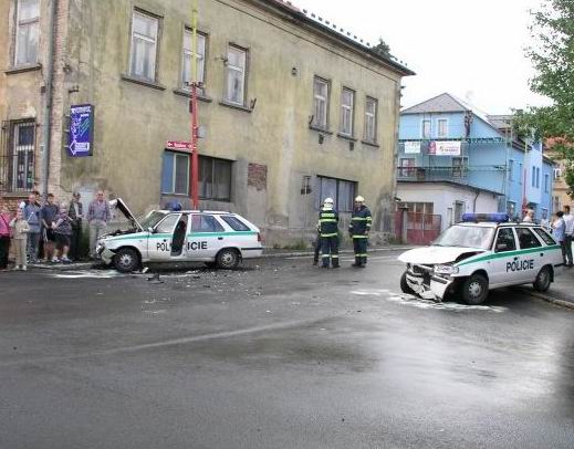 Policajti.jpg