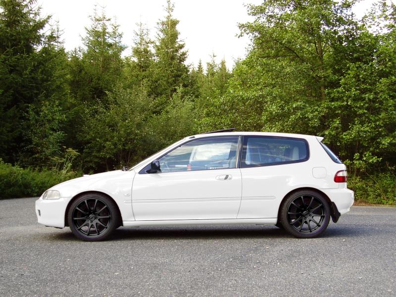 honda cerna.jpg
