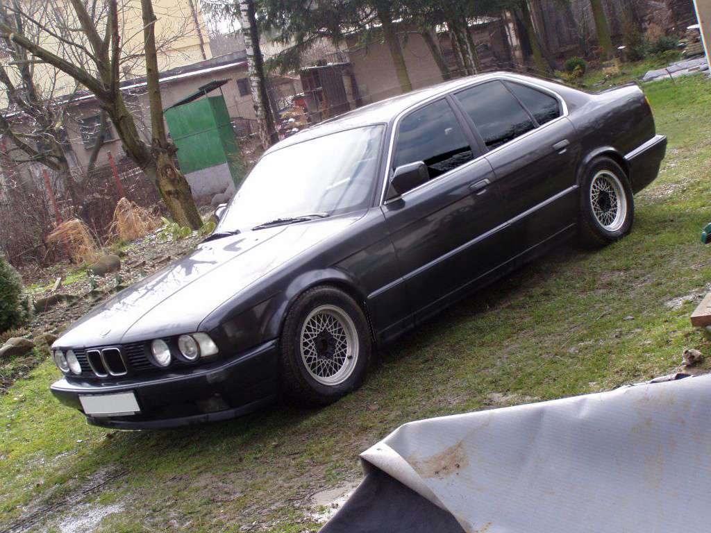 moje bmw.jpg