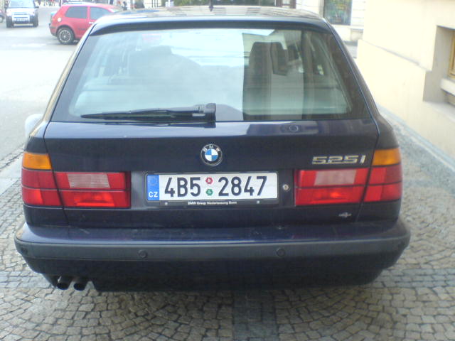 BMW 525iT E34-moje 001.jpg