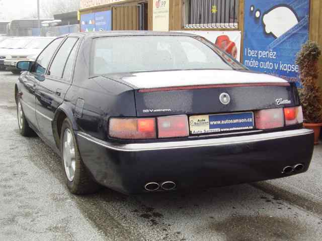 cadilac zadek.jpg