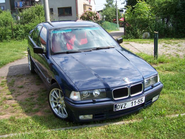 bmw 2.jpg