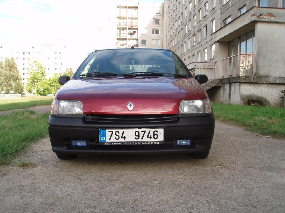 clio2.JPG