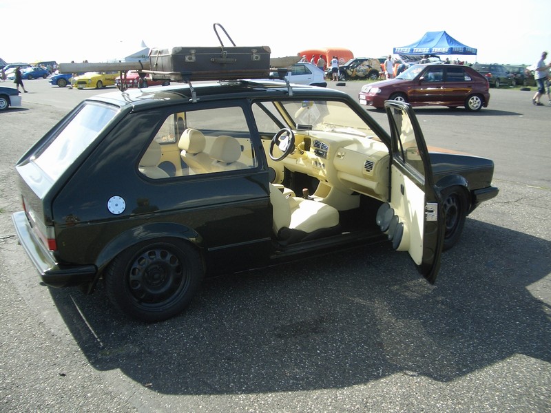 VW Golf 1.JPG