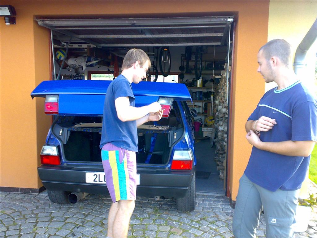 23082007097 (Large).jpg