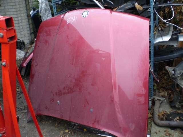 e34 široká kapota.jpg