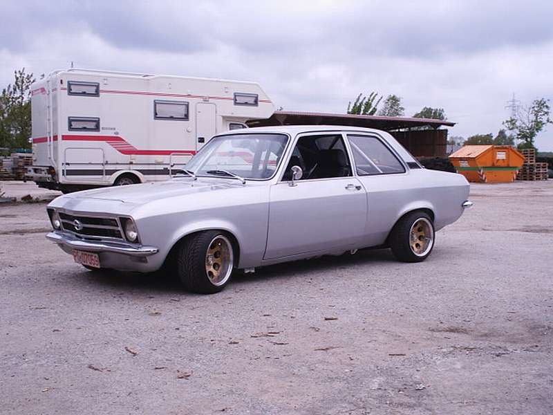 Ascona%20A%206[1].jpg