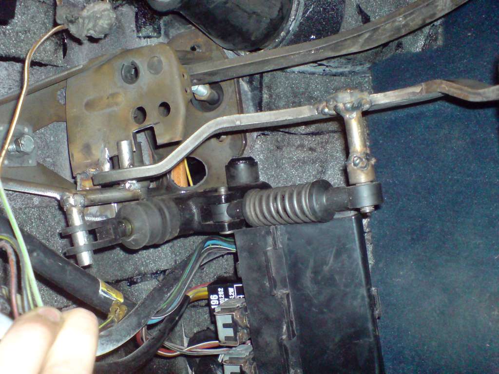 hydraulický pedal omega in commo.JPG