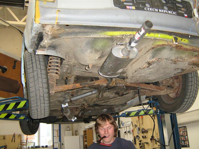 trabi 021 (Medium).jpg