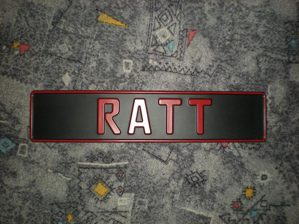 RATT černo-červ..JPG