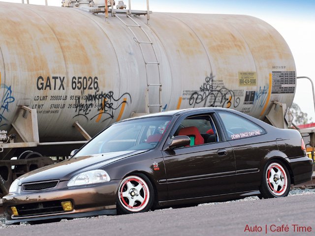 0705_ht_01_z+1997_honda_civic_dx+left_side_view.jpg