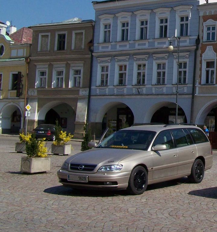 naše omega 070.jpg