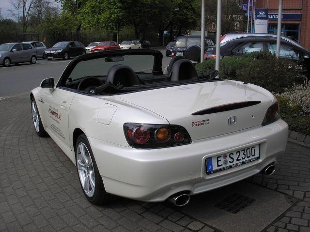 Pearl White Platinum 3.JPG