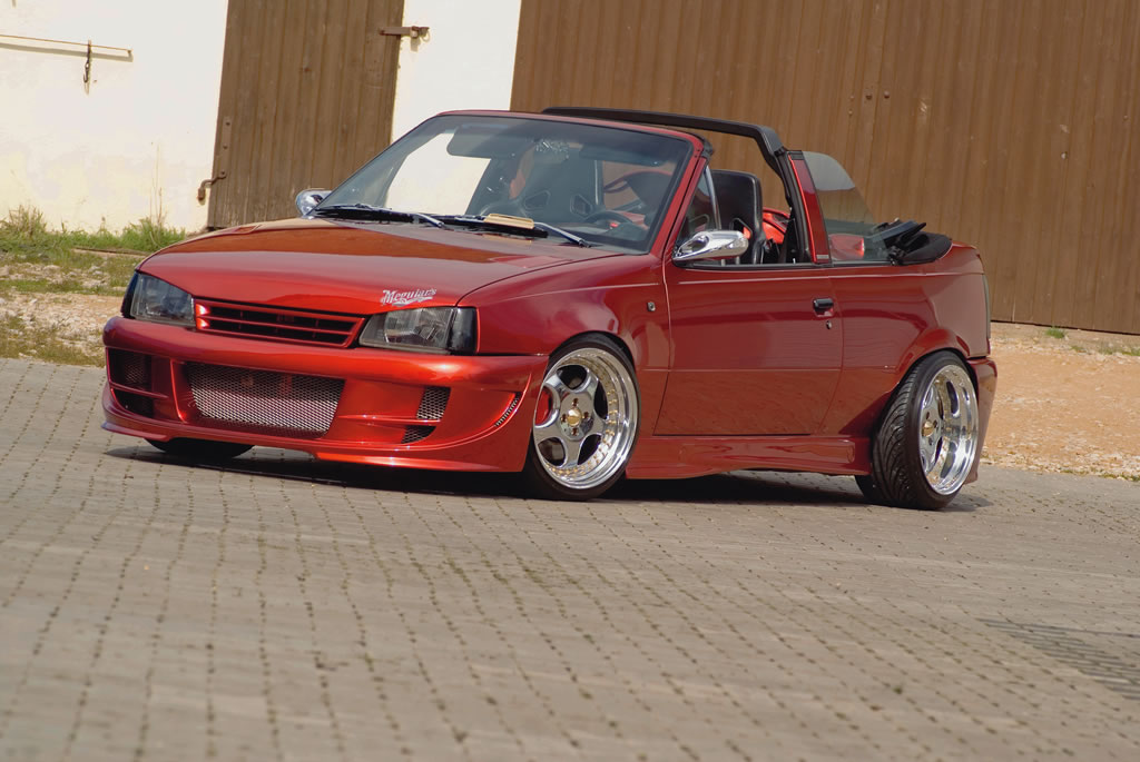 maxi_tuning_130_opel_kadett_3frontal.jpg