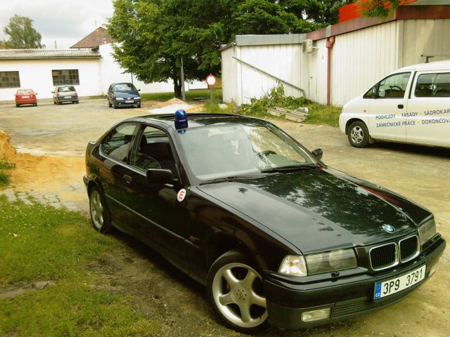 BMW-Policie2.jpg