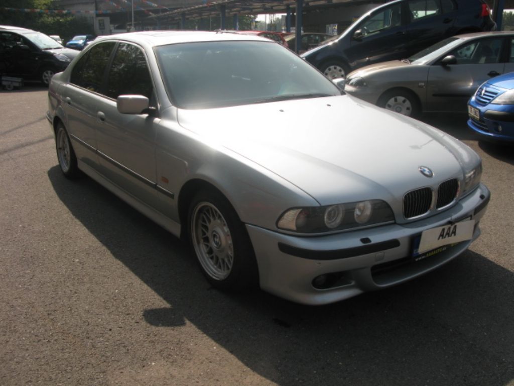 BMW.jpg