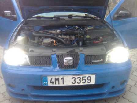 hodil jsme xenony 6K a sviti to super, to auto je tak dole a sklon nastavenej taky dolu ze to neoslnuje a svitivost v noci nebo mozna spise viditelnost se neskutecne zvysila