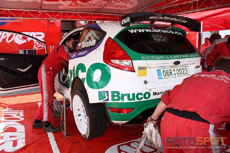 rally_cesky_krumlov_2010_service_03.jpg