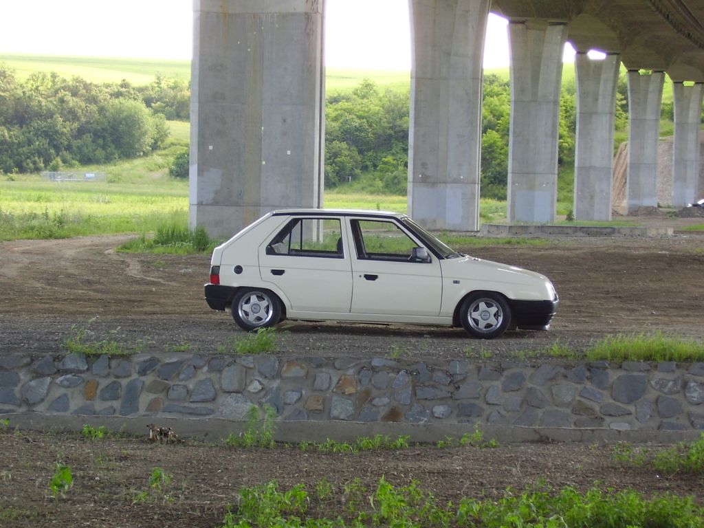 m.jpg