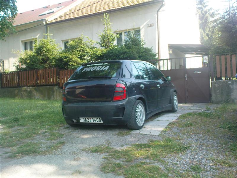 DSC01995 (Medium).JPG