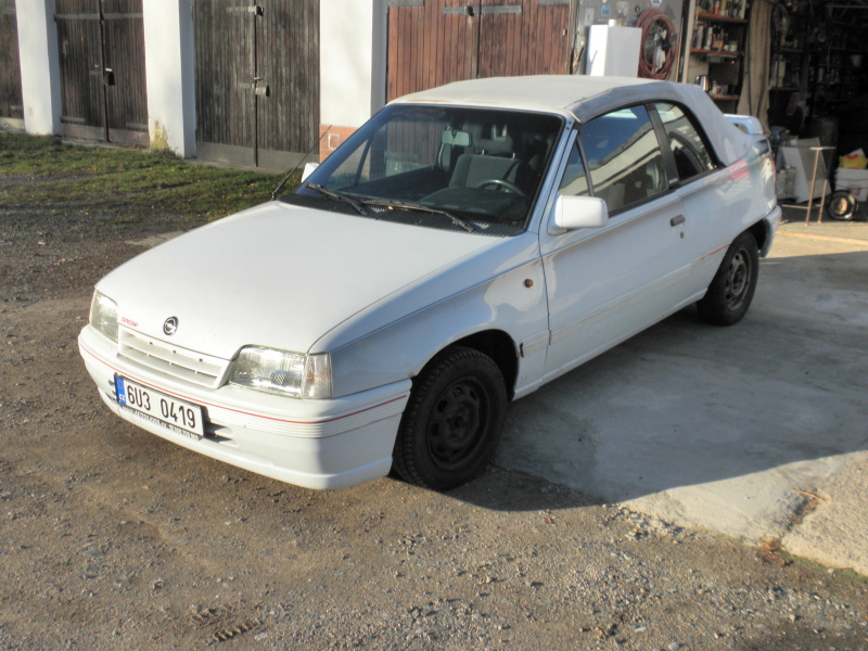 PB120019.JPG