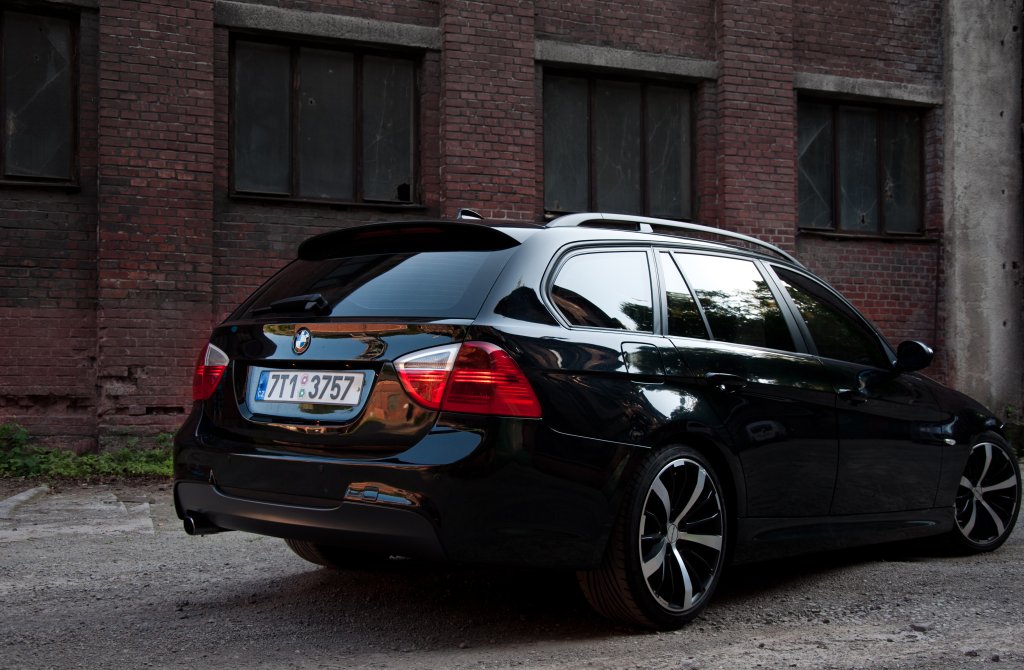 bmw2.jpg