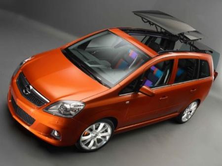 Opel%20Zafira%20Coup%E9-Cabriolet%20(2).jpg