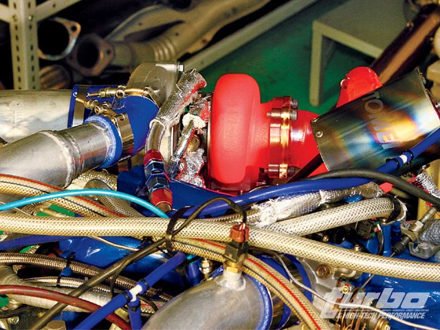 turp_0902_05_z+tomei_cusco_voltex_subaru_impreza_wrx_sti+garrett_turbo.jpg