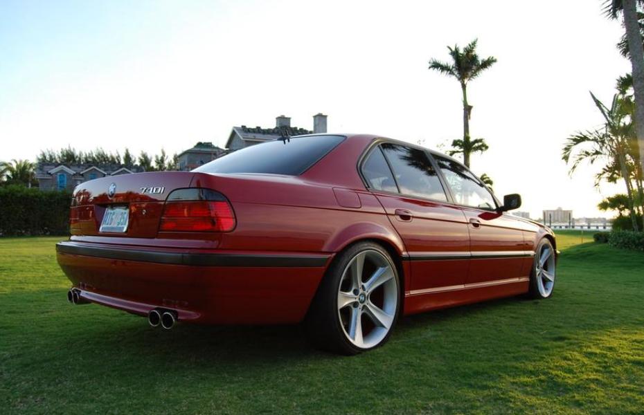 bmw7e389nl0.jpg