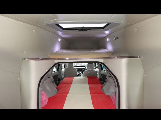 Toyota-Prius-Campinn-4-625x468.jpg