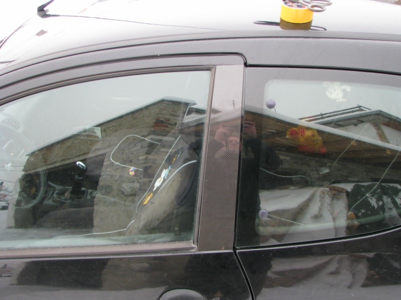 _vyrd11_44sloupky-peugeot-206-002.jpg